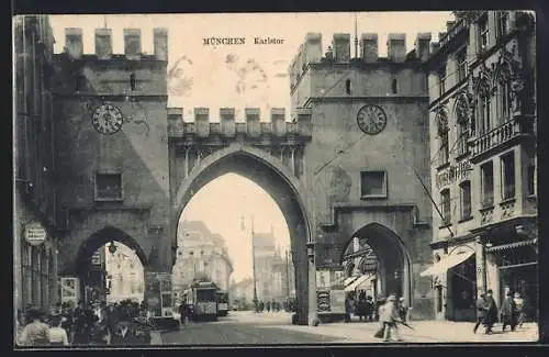 AK München, Strassenbahnen am Karlstor