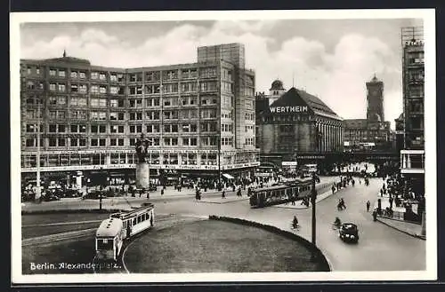 AK Berlin, Strassenbahnen auf dem Alexanderplatz