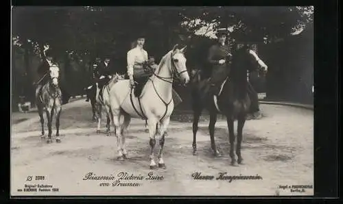 AK Victoria Louise Herzogin von Braunschweig und die Kronprinzessin zu Pferde