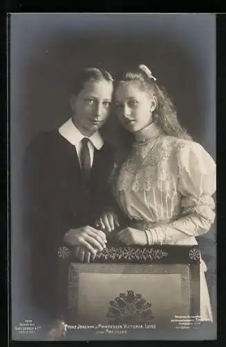 Foto-AK Prinz Joachim und Prinzessin Victoria Luise von Preussen nebeneinander