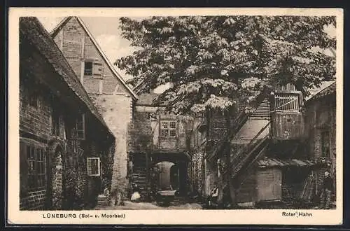 AK Lüneburg, Rother Hahn, Alte Gebäude im Sommer