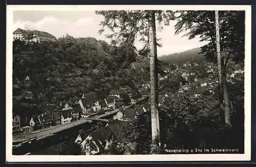 AK Neuenbürg a. Enz, Teilansicht mit Bahnhof