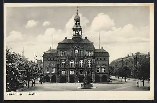 AK Lüneburg, Rathaus mit Brunnen