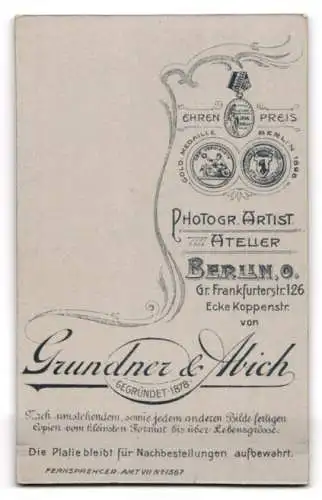 Fotografie Grundner / Abich, Berlin, preussischer Eisenbahner in Uniform mit Mustasch