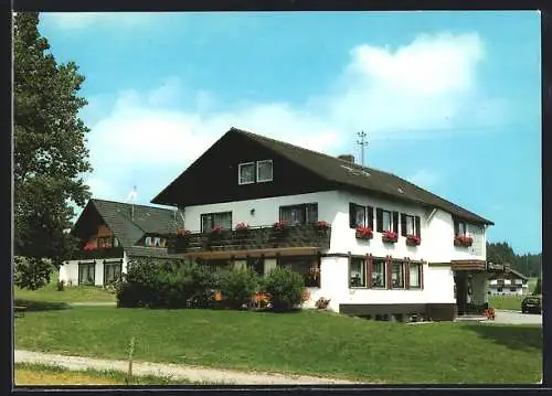 AK Königsfeld /Schwarzwald, Gasthaus Hotel Mönchhof, Bes. M. Flaig, Aussenansicht