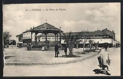 AK Oudjda, La Place de France