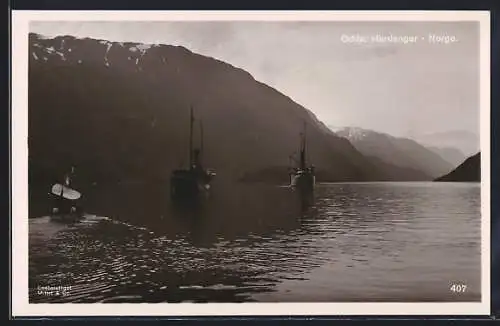 AK Odda /Hardanger, Schiffe im Fjord