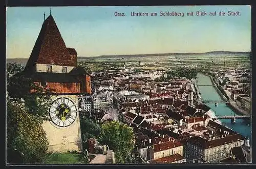 AK Graz, Uhrturm am Schlossberg mit Blick auf den Ort