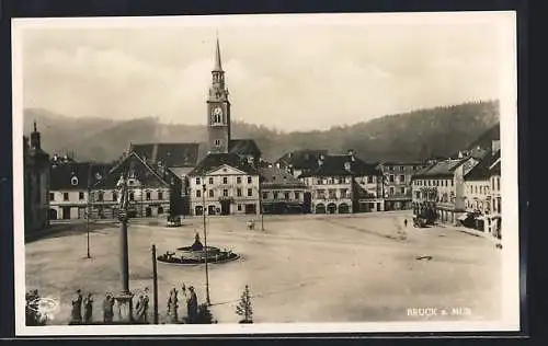 AK Bruck a. Mur, Marktplatz mit Stadtamt