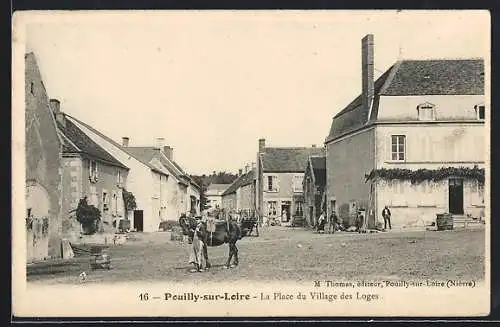 AK Pouilly-sur-Loire, La Place du Village des Loges