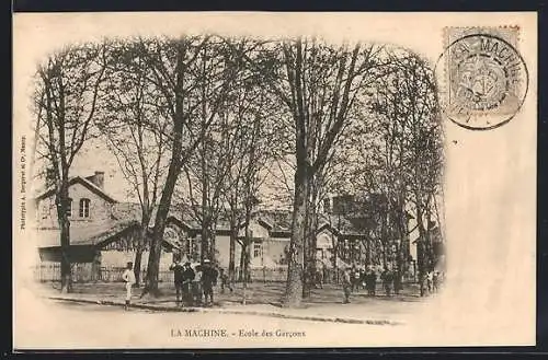 AK La Machine, Ecole des Garcons