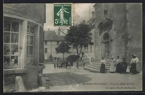 AK Moulins-Engilbert, Place de l`Hôtel-de-Ville