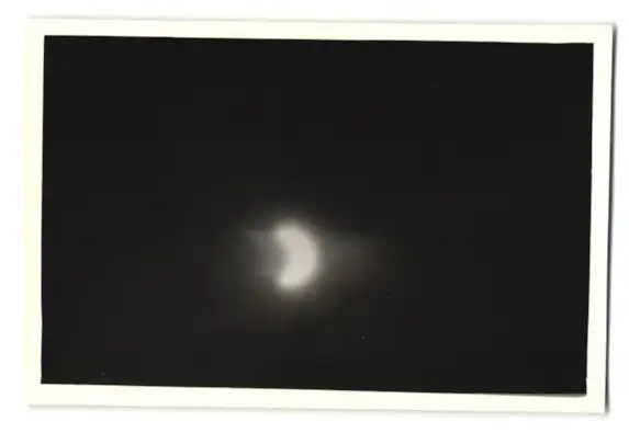 30 Fotografien Sonnenfinsternis am 30.6.1954, Private Serie der Sonnenfinsternis in verschiedenen Phasen 10
