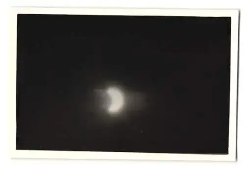 30 Fotografien Sonnenfinsternis am 30.6.1954, Private Serie der Sonnenfinsternis in verschiedenen Phasen