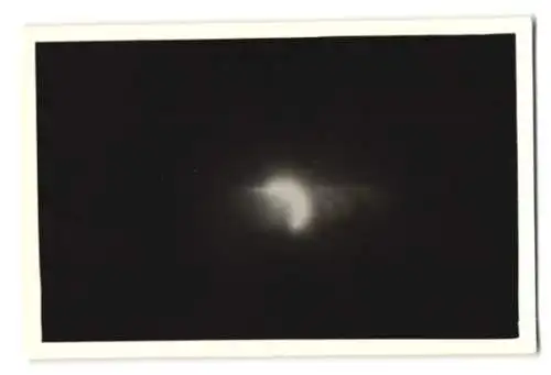 30 Fotografien Sonnenfinsternis am 30.6.1954, Private Serie der Sonnenfinsternis in verschiedenen Phasen