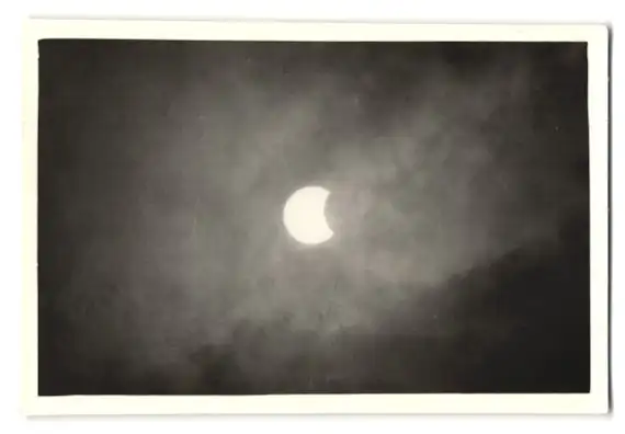 30 Fotografien Sonnenfinsternis am 30.6.1954, Private Serie der Sonnenfinsternis in verschiedenen Phasen 20