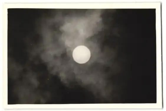 30 Fotografien Sonnenfinsternis am 30.6.1954, Private Serie der Sonnenfinsternis in verschiedenen Phasen 28