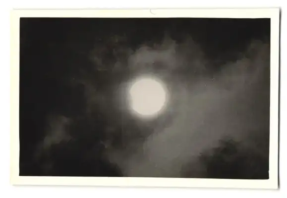 30 Fotografien Sonnenfinsternis am 30.6.1954, Private Serie der Sonnenfinsternis in verschiedenen Phasen 3