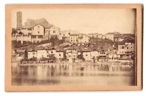 Fotografie unbekannter Fotograf, Ansicht Limoges, Ortsansicht vom Wasser aus