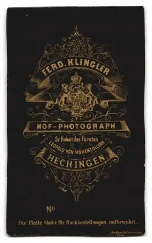 Fotografie Ferd. Klingler, Hechingen, Porträt eines jungen Mannes in Anzug