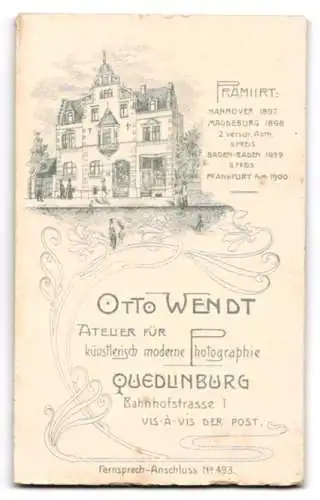 Fotografie Otto Wendt, Quedlinburg, Bahnhofstrasse 1, Zwei Frauen in eleganter Kleidung