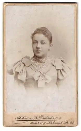 Fotografie Atelier R. Dührkoop, Hamburg, Ferdinandstr. 43, Portrait einer jungen Dame