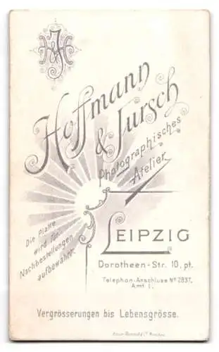 Fotografie Hoffmann & Jursch, Leipzig, Dorotheenstr. 10, Porträt einer eleganten Dame