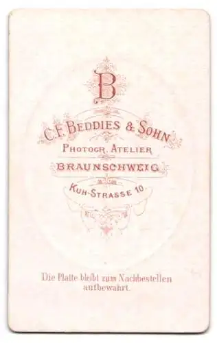 Fotografie C. F. Beddies & Sohn, Braunschweig, Kuh-Strasse 10, Porträt einer jungen Frau