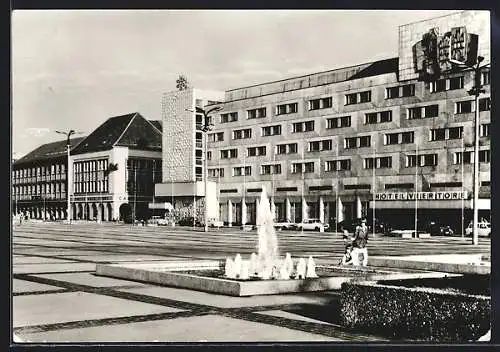 AK Neubrandenburg, Hotel Vier Tore am Karl-Marx-Platz