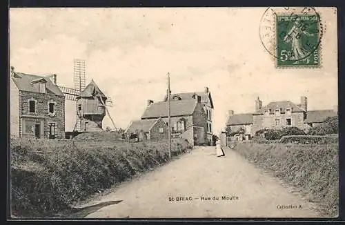 AK St-Briac, Rue du Moulin mit Windmühle und Häusern