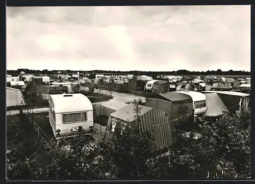 AK Hesedorf über Rotenburg, Campingplatz mit Wald im Hintergrund