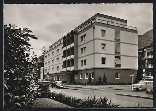 AK Bad Reichenhall, Sanatorium Barmherzige Brüder mit Strasse