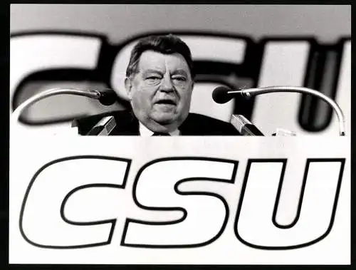 Fotografie PA Sven Simon, Bonn, CSU-Vorsitzender Franz Josef Strauss beim CSU Parteitag in München, 22.11.1986