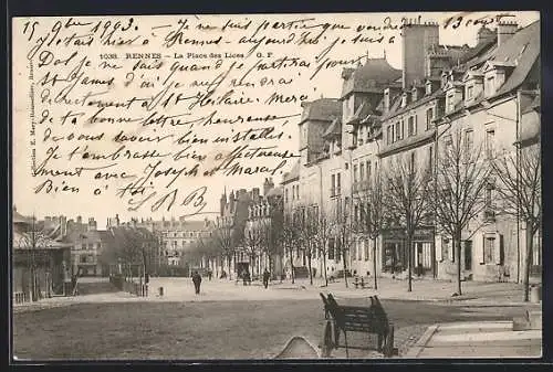 AK Rennes, La Place des Lices mit Wohnhäusern und leeren Strassen