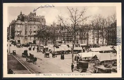 AK Rennes, Place de Bretagne et Quai Dugay-Trouin avec marché et calèches