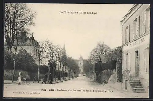 AK Vitré, Boulevard des Rochers avec l`église St-Martin en arrière-plan