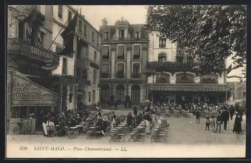 AK Saint-Malo, Place Chateaubriand, Strassencafés