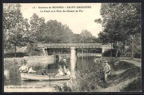 AK Saint-Grégoire, le canal et le pont du chemin de fer avec des gens en barque et un pêcheur