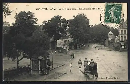 AK Vitré, la place de la Gare et la promenade des Fossés