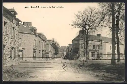 AK Janzé /I.-et-V., La Rue Nantaise