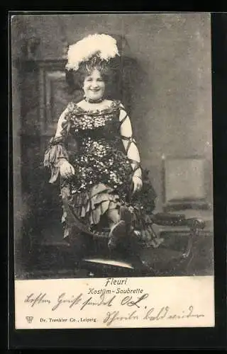 AK Soubrette Fleuri im Bühnenkostüm, Portrait