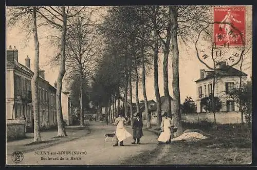 AK Neuvy-sur-Loire, Boulevard de la Mairie