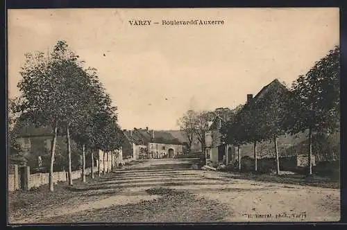 AK Varzy, Boulevard d`Auxerre, Strassenpartie