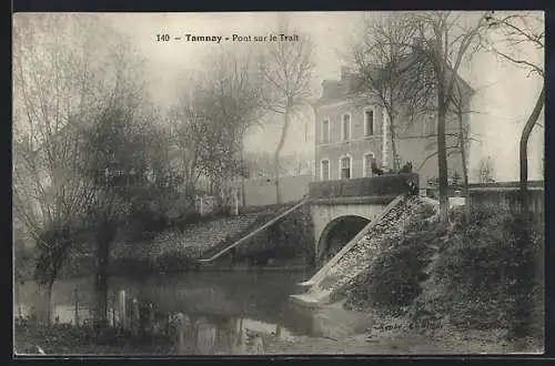 AK Tamnay, Pont sur le Trait