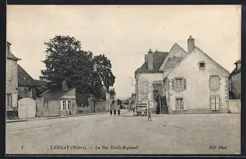 AK Tannay /Nièvre, La Rue Emile-Regnault