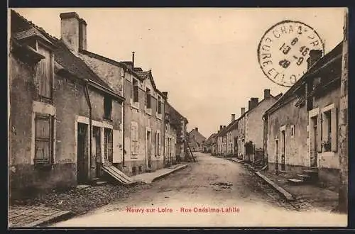 AK Neuvy-sur-Loire, Rue Onésime-Lafille