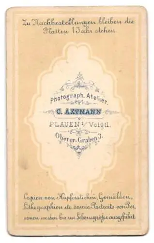 Fotografie C. Axtmann, Plauen i. Voigtl., Oberer Graben 3, sitzende ältere Dame in elegantem Kleid