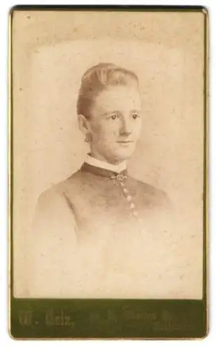 Fotografie W. Getz, Baltimore, Charles St., Porträt einer jungen Dame