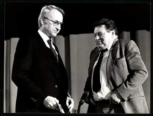 Fotografie Poly-Press, Bonn, Franz Josef Strauss und der CSU-Generalsekretär Edmund Stoiber