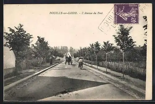 AK Pouilly-sur-Loire, L`Avenue du Pont